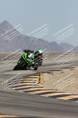 media/Oct-02-2025-Racers Edge (Thu) [[2c91cb6ab3]]/2-A Group/Session 5-Turn 12 (130pm)/